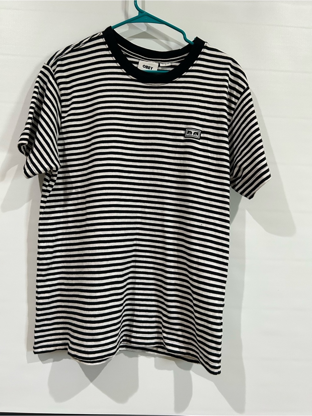 NWOT Obey Black & White Striped Medium Short-Sleeve Crewneck Tee